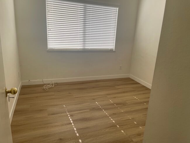 Photo - 19106 Pemberton Pl