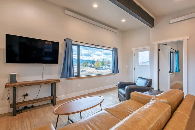 Photo - 73 N Beryl Ave Unit ID1310737P