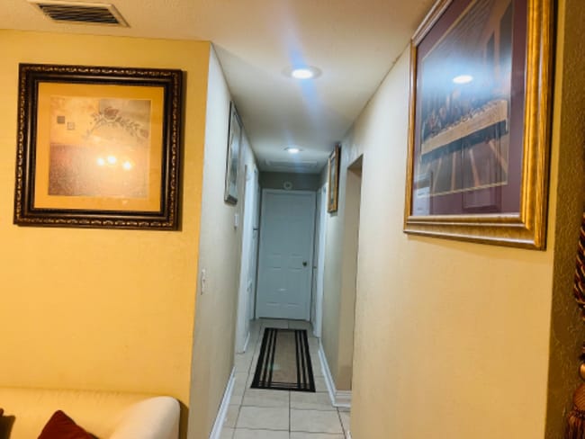 3328 Coleman Pl
