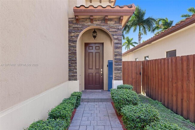 Photo - 2380 NE 1st St