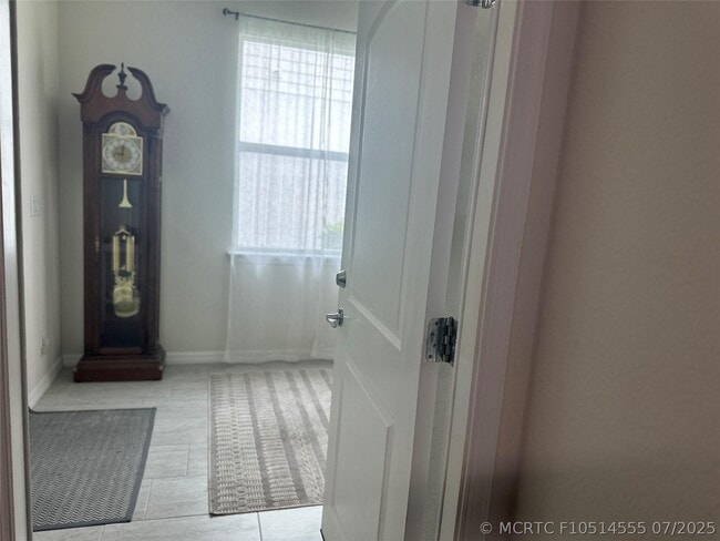 10179 SW Captiva Dr
