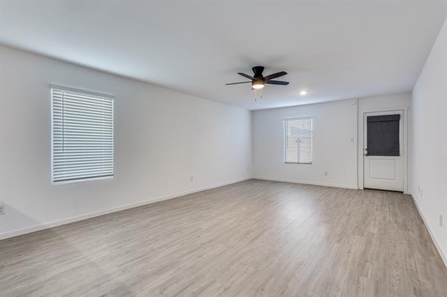 Photo - 914 Blue Heron Dr