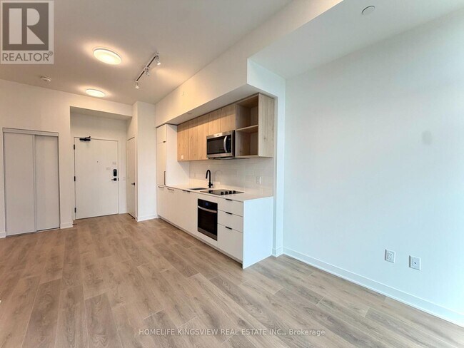 Photo - 1185 Dupont St Unit 907
