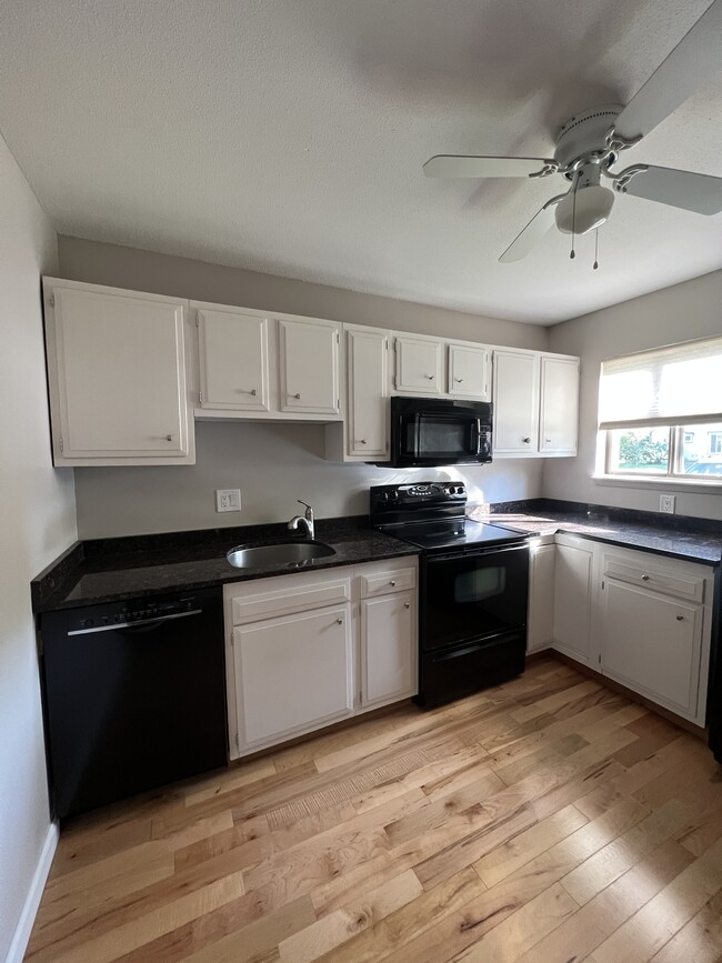 Photo - 170 E Hadley Rd Unit 2 bedroom condo