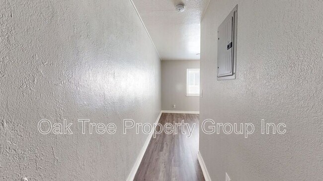 Photo - 406 Van Buren Ave