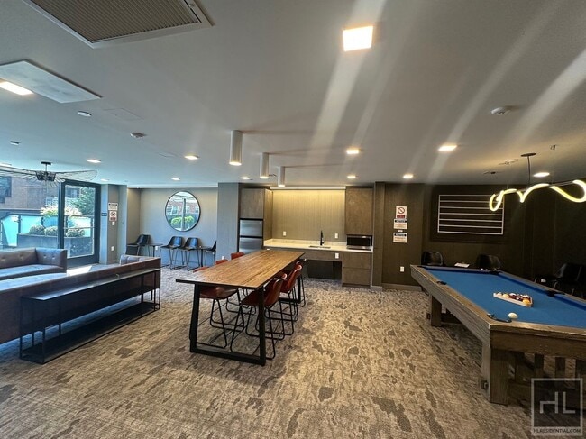 Photo - NORTHERN BOULEVARD Unit 7T