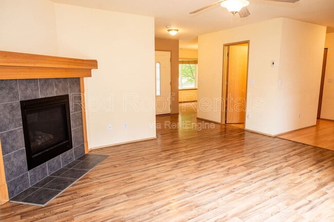 Photo - 1208 Burnside Pl