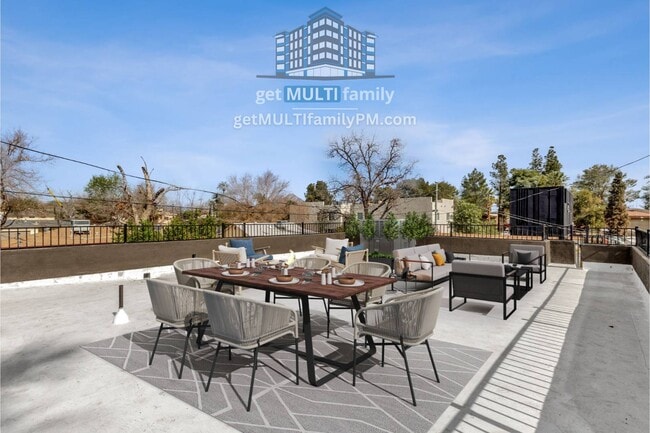 Photo - 1006 E Pasadena Ave Unit C