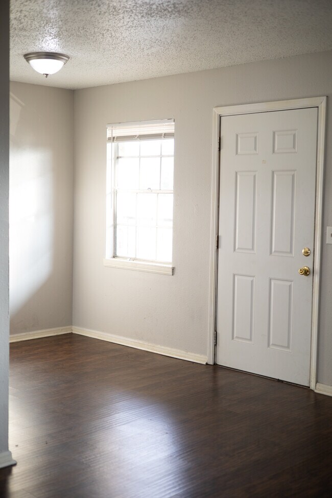 Photo - Peartree Apartments