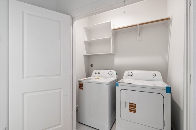 Photo - 4039 Buck St