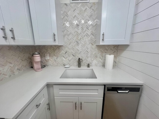 101 S Raleigh Ave Unit 427