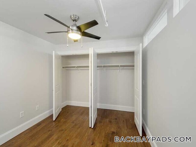 Photo - 52 Clearway St Unit 5