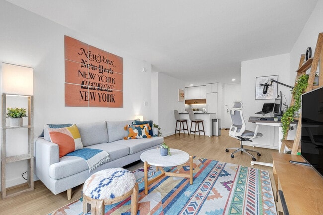 Photo - 68 W 37th St Unidad FL21-ID1012720P