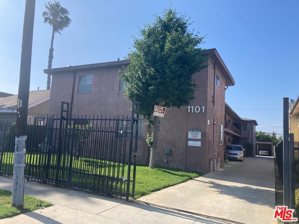 Photo - 1101 W 106th St Unidad 3 Rental