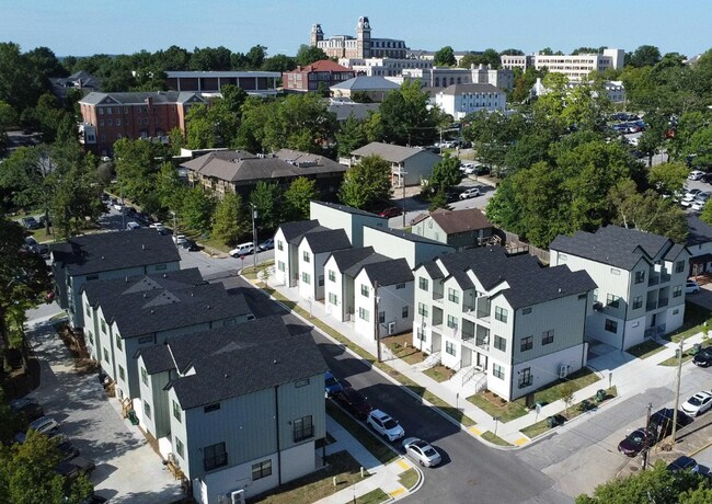 Photo - 619 Whitham Ave Unit 619-1