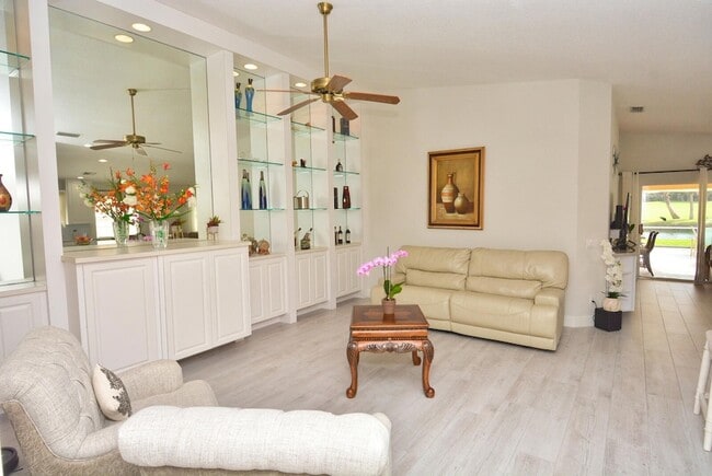 Photo - 1020 SW Balmoral Trce