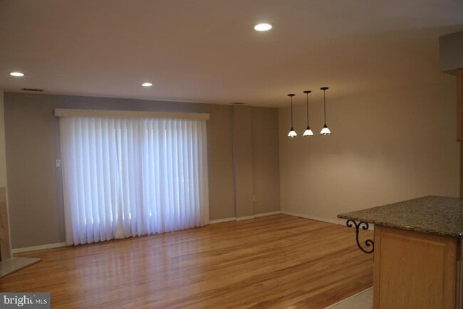 Photo - 769 N Ringgold St