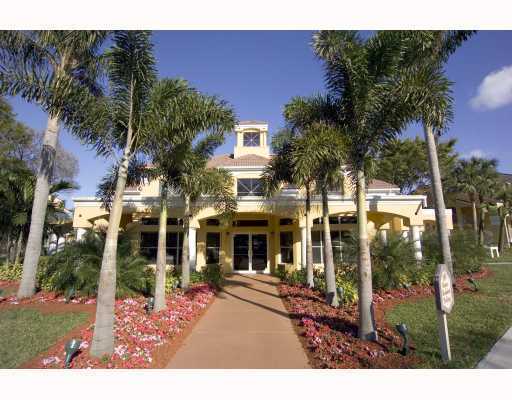 Photo - 2321 NW 33rd St Unidad Corner