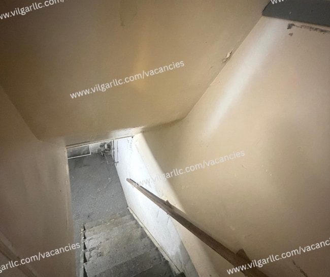 Photo - 511-511 169th St