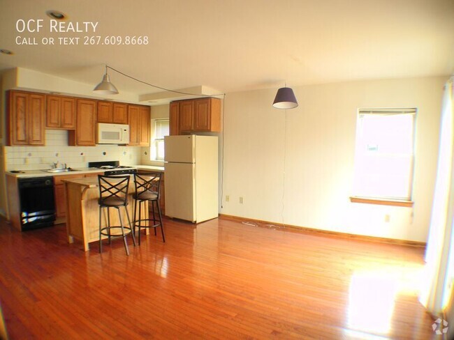 Building Photo - Graduate Hospital Three Bedroom / One Bath... Unit 3 Rental