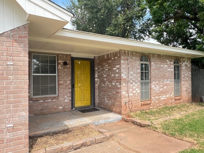 Photo - 417 E Linden Ln