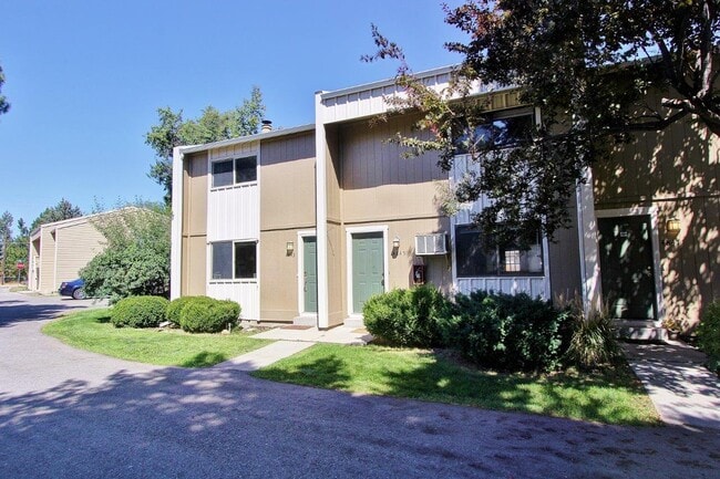 Building Photo - 4845 W Targee St Rental