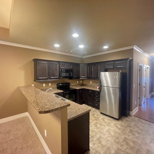 Photo - 627 Flag Cir