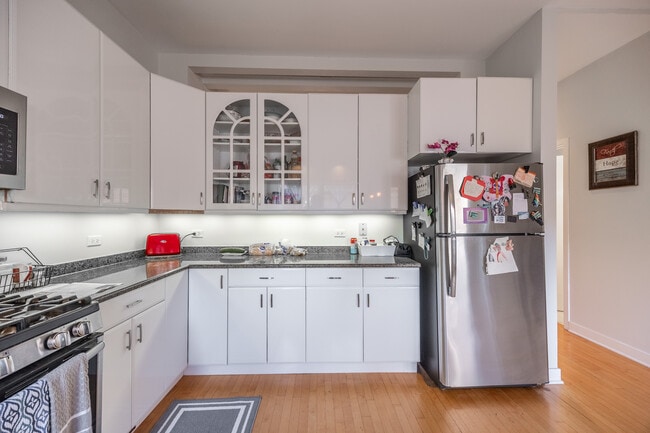 Photo - 1723 N Wood St