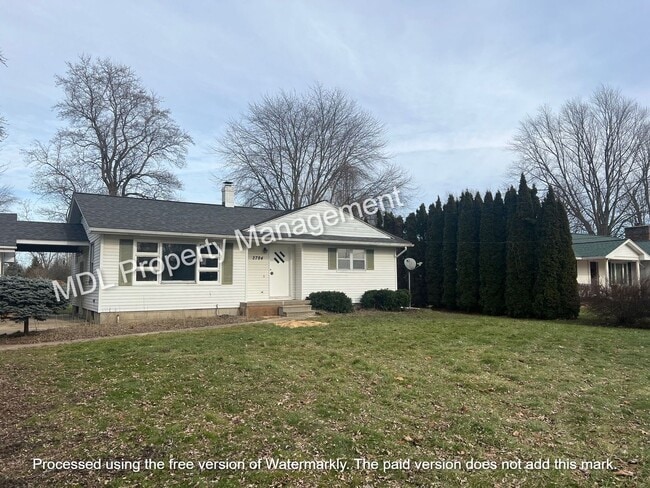 Building Photo - Available NOW! 3 bed 1 bath single family ...