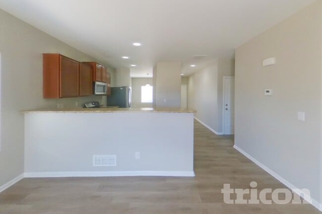 Photo - 6550 Phantom Way