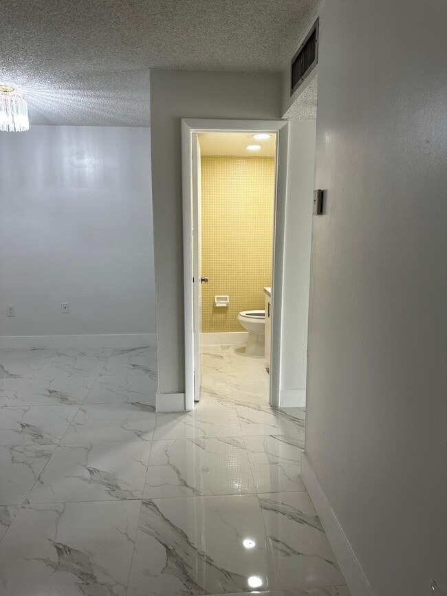 Photo - 1855 W 60th St Unit 204