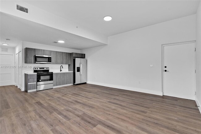 Photo - 1021 NW 1st St Unit 206
