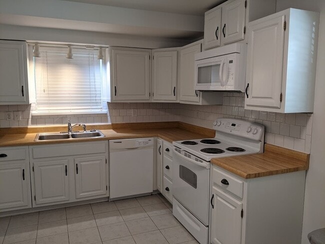 Photo - 614 Butler Dr