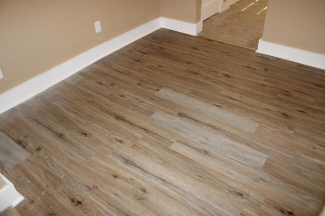 Photo - 1034 Kney St