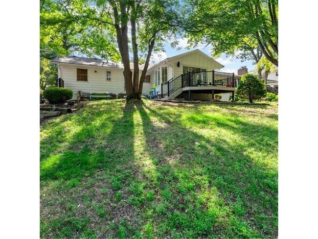 Photo - 4520 Vandervork Ave