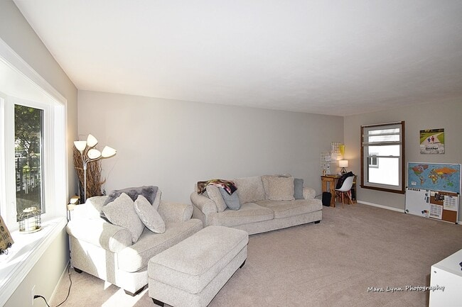 Photo - 9 S Northampton Dr