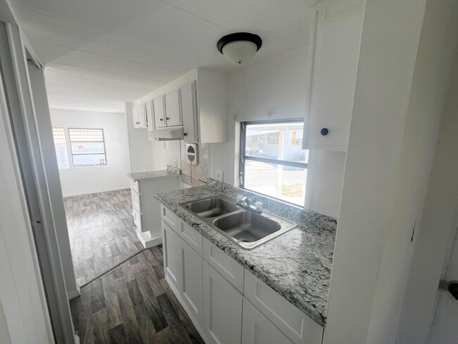 Photo - 616 Cortez Rd W