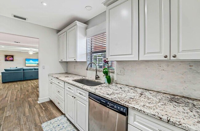 Photo - 532 N Palmway