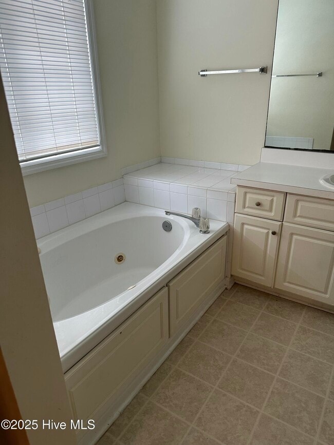 Photo - 705 Summertime Ln Unit D