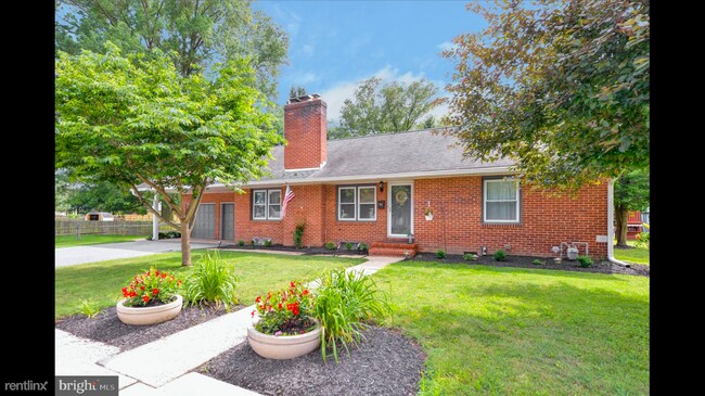 3 br, 2 bath House - 202 Friendship Road - 3 br, 2 bath House - 202 Friendship Road