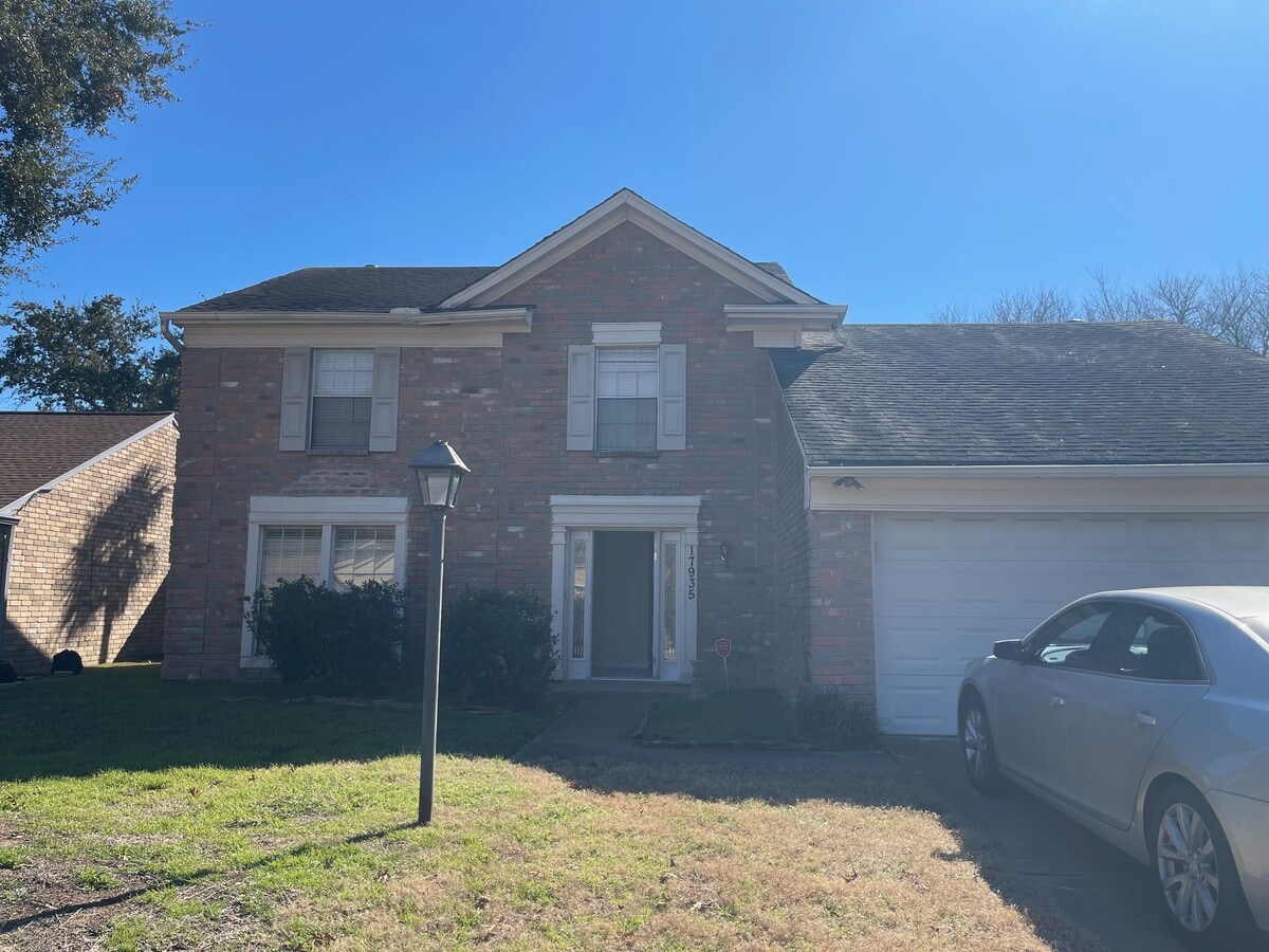 Photo - 17935 Great Glen Dr