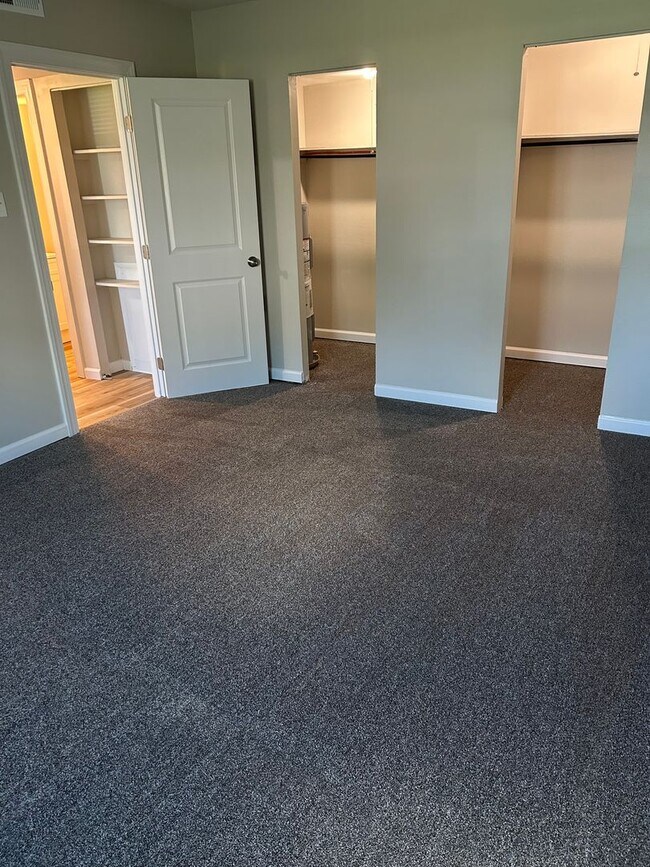 Photo - Wexford Apartments