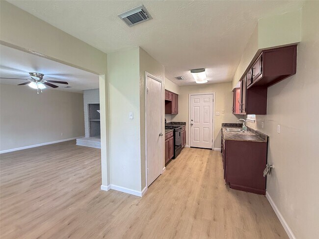 Photo - 4251 Rosegate Dr