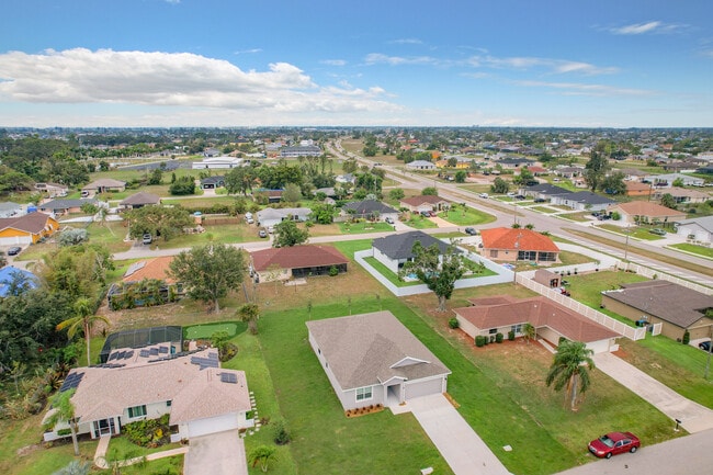 Photo - 736 SW 5th St