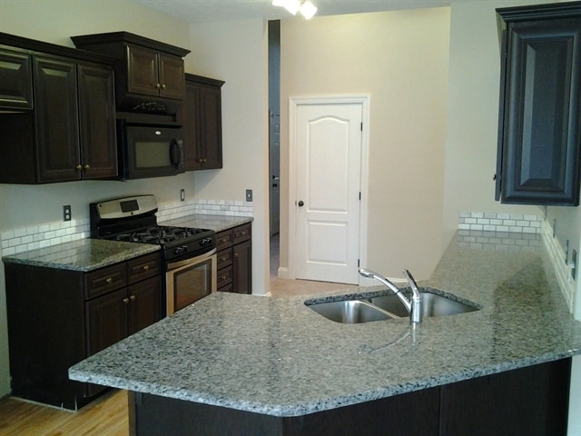 Photo - 824 Daybreak Dr