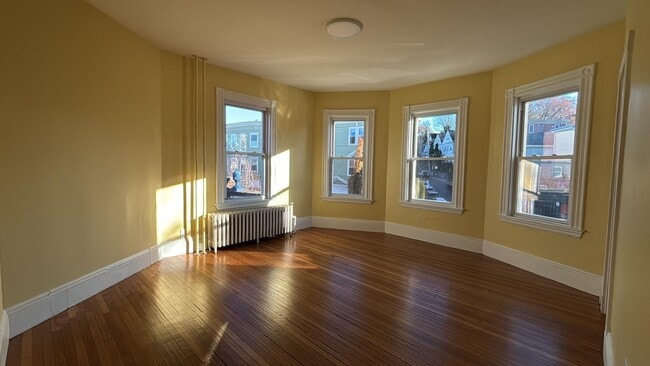 Photo - 381 Centre St Unit 2