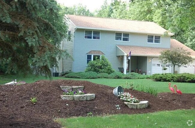 Building Photo - 12 Cedarcrest Dr Rental