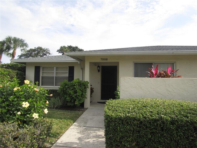 Building Photo - 7008 W Country Club Dr N Unit 136 Rental