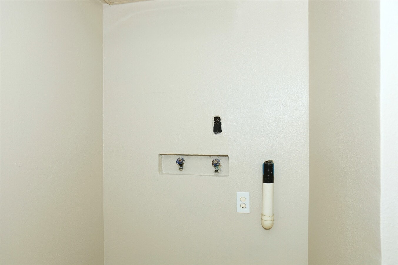 Photo - 123 W 6th St Unidad 2