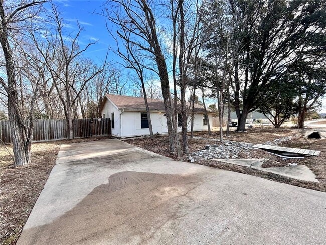 Photo - 510 Powell Dr